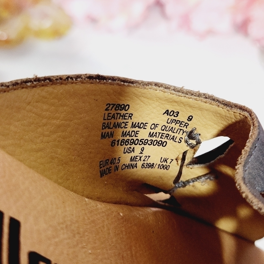 Cobbie Cuddlers Leather Floral Slip On Sandals Sized 9 - Picture 9 of 9